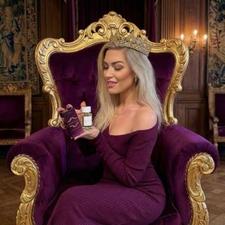 Máme velikou radost, že vám můžeme konečně ukázat naši poslední předvánoční novinku 🆕 Parfém Dutchess by...